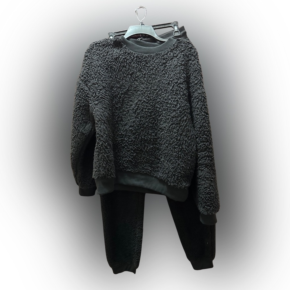 Winter Ready! Black Teddy Fleece Sweatshirt and Pants Set w/LOVE in gold on leg!